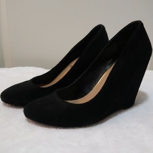 Jessica Simpson Black Suede Wedge Pumps